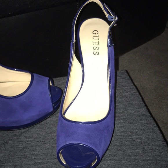 Beautiful Suede Guess Heels - Picture 3 of 6
